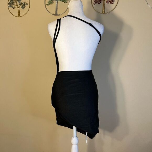 NWT! Lioness The Claudia Mini Asymmetrical Dress Black US Size 2 - Picture 4 of 12